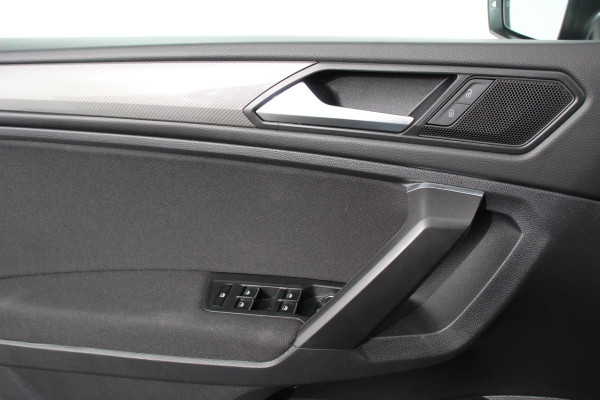 Volkswagen Tiguan Allspace 1.5 TSI DSG Life 7p. | Navigatie | Camera | Adaptive Cruise Control | Elektrische Achterklep | Elektrische Trekhaak |