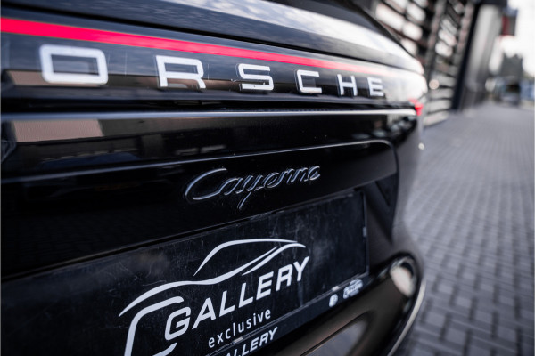 Porsche Cayenne 3.0 E-Hybrid - Sport Chrono + | Sport Design Pakket | Panorama | Luchtvering | Bose | Elek. Trekhaak