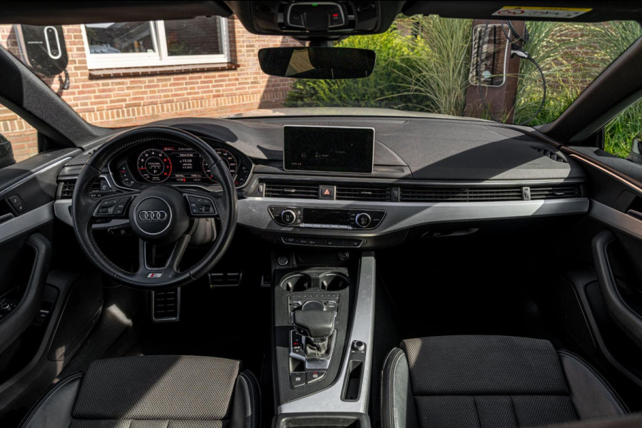Audi A5 Sportback 35 TFSI 2.0 Sport 150 PK Aut. 3x S-Line Edition Virtual Black Optic Trekhaak 19''