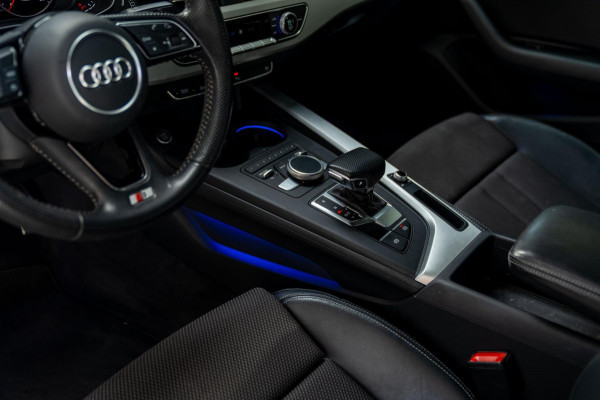 Audi A5 Sportback 35 TFSI 2.0 Sport 150 PK Aut. 3x S-Line Edition Virtual Black Optic Trekhaak 19''