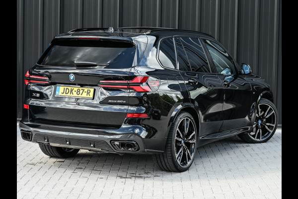 BMW X5 xDrive50e | M-SPORT | ICONIC GLOW | COMFORT ACCESS | CARBON INLEG | SOFT-CLOSE | TREKHAAK | PANORAMADAK | COMFORT SEATS | ADAPTI BMW X5 xDrive50e | M-SPORT | ICONIC GLOW | COMFORT ACCESS | CARBON INLEG | SOFT-CLOSE | TREKHAAK | PANORAMADAK | COMFORT SEATS | ADAPTI