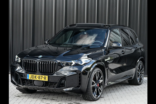 BMW X5 xDrive50e | M-SPORT | ICONIC GLOW | COMFORT ACCESS | CARBON INLEG | SOFT-CLOSE | TREKHAAK | PANORAMADAK | COMFORT SEATS | ADAPTI BMW X5 xDrive50e | M-SPORT | ICONIC GLOW | COMFORT ACCESS | CARBON INLEG | SOFT-CLOSE | TREKHAAK | PANORAMADAK | COMFORT SEATS | ADAPTI