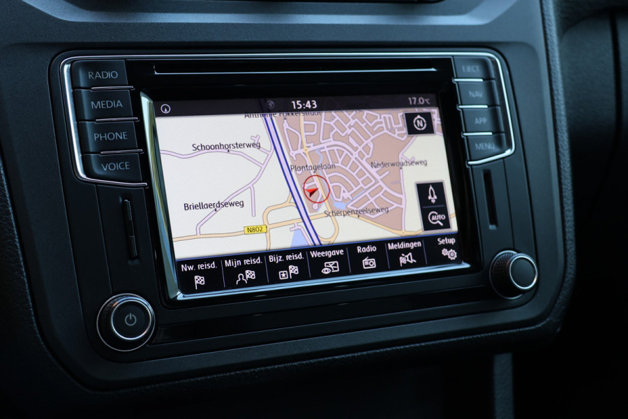 Volkswagen Caddy 2.0 TDI | Navigatie | Cruise control | Airco | PDC | DAB | Trekhaak | Elek. ramen | Nieuwe APK | Nieuwe remmen rondom | NL Auto