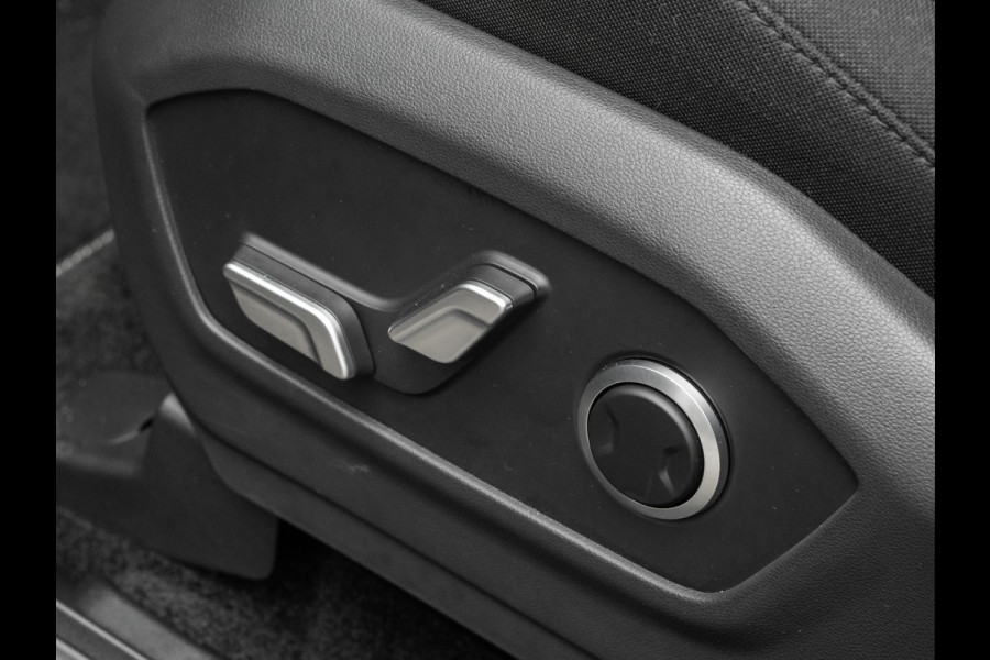 Hyundai Santa Fe 1.6 T-GDI PHEV 4WD - 7-zits - ACC - Elektrische Stoelen - Camera