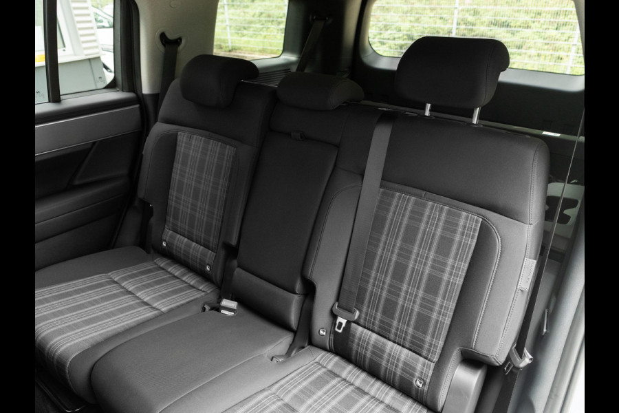 Hyundai Santa Fe 1.6 T-GDI PHEV 4WD - 7-zits - ACC - Elektrische Stoelen - Camera