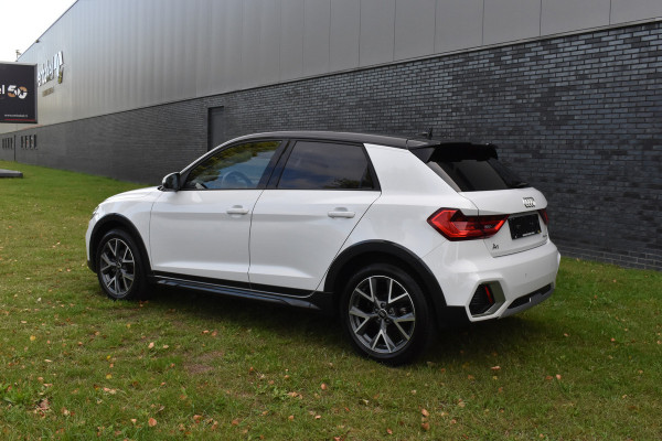 Audi A1 citycarver 30 TFSI Advanced Edition Automaat 2-tone