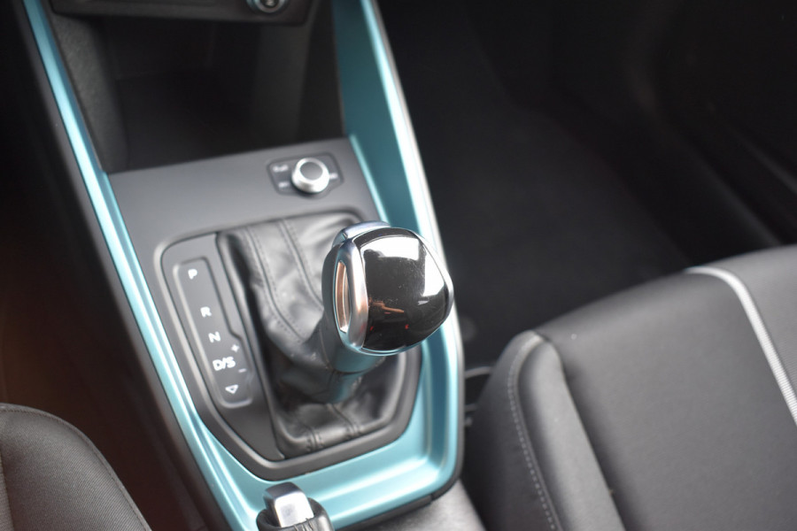 Audi A1 citycarver 30 TFSI Advanced Edition Automaat 2-tone