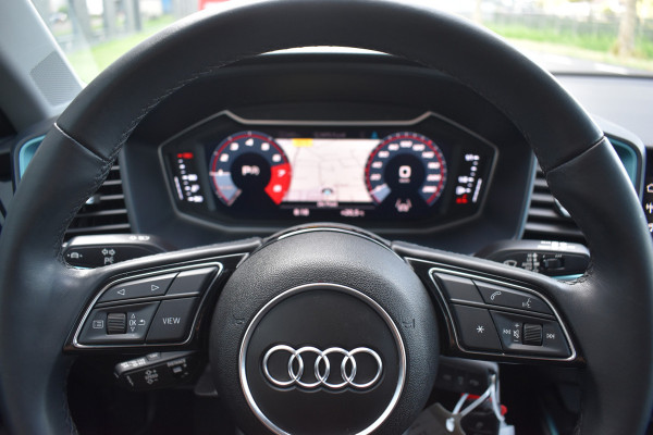 Audi A1 citycarver 30 TFSI Advanced Edition Automaat 2-tone
