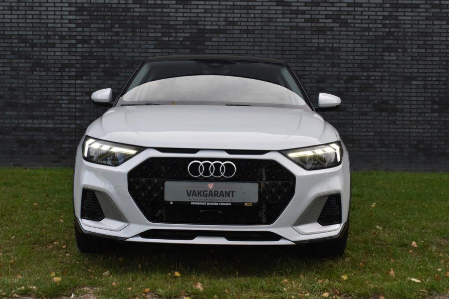 Audi A1 citycarver 30 TFSI Advanced Edition Automaat 2-tone