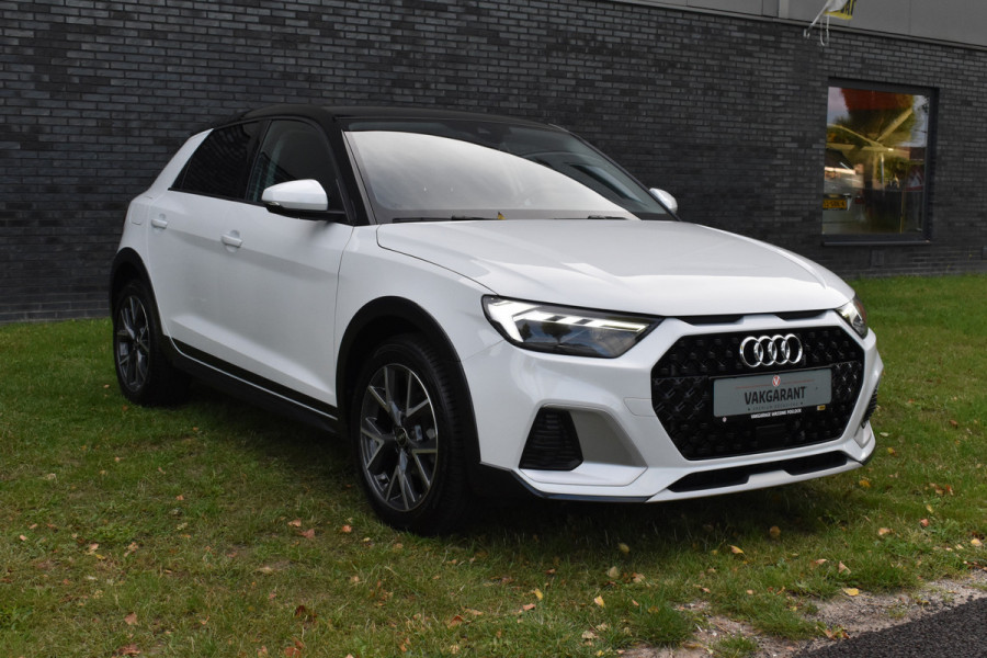 Audi A1 citycarver 30 TFSI Advanced Edition Automaat 2-tone