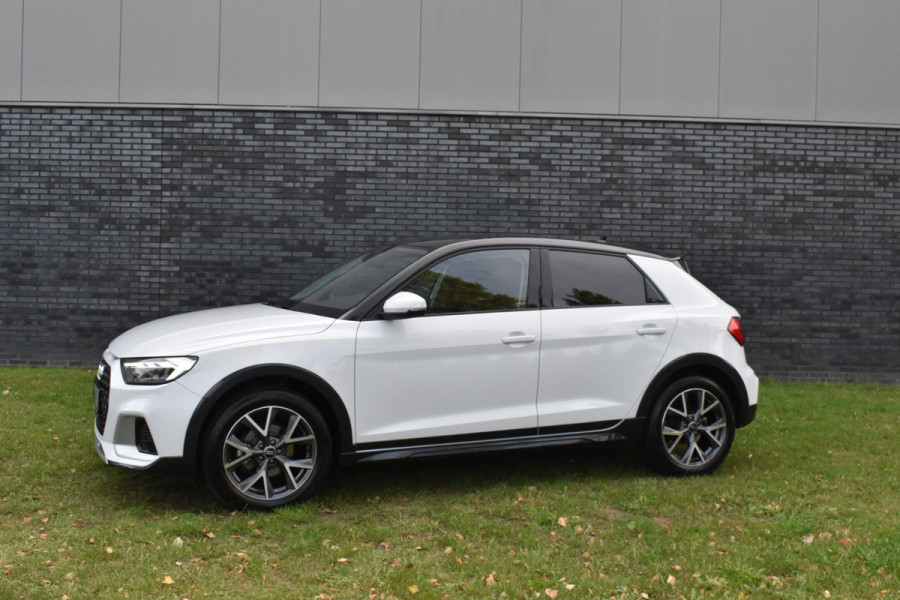 Audi A1 citycarver 30 TFSI Advanced Edition Automaat 2-tone