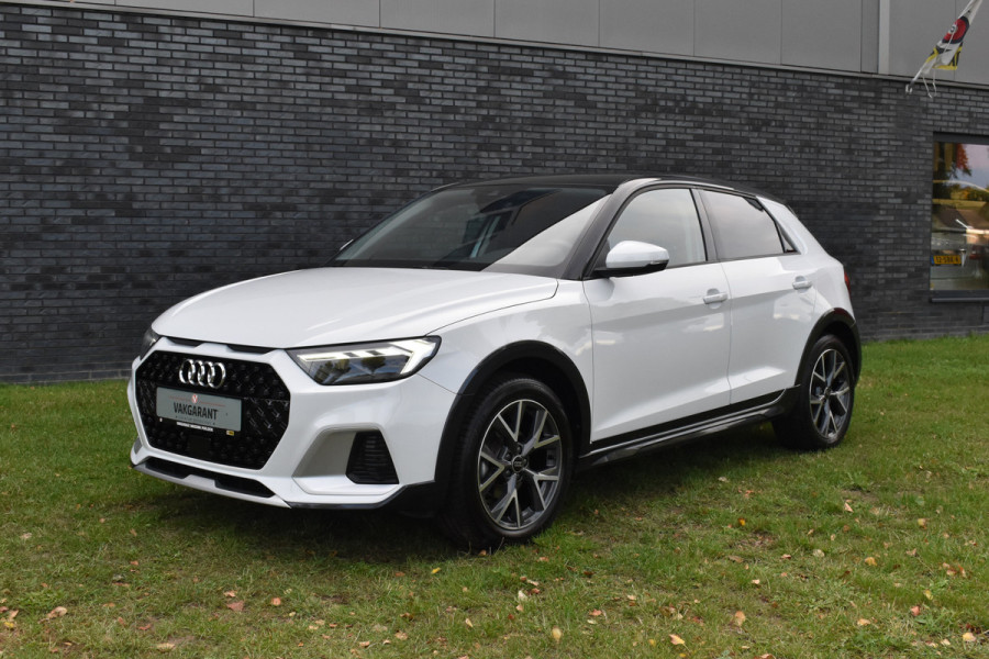 Audi A1 citycarver 30 TFSI Advanced Edition Automaat 2-tone
