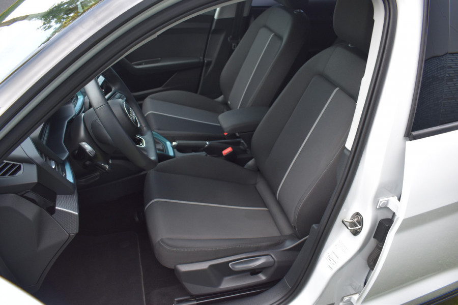 Audi A1 citycarver 30 TFSI Advanced Edition Automaat 2-tone
