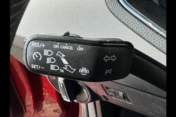 Seat Ibiza 1.0 TSI Style Business Intense Cruise control Climate control Navigatie Apple Carplay / Android Auto Bleutooth