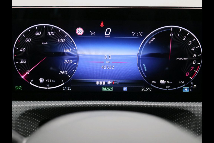 Mercedes-Benz A-Klasse 250 e Star Edition AMG Line AMG Line | Sfeerverlichting  |Achteruitrijcamera | Apple CarPlay, Inclusief 24 maanden MB Certified garantie voor Europa.