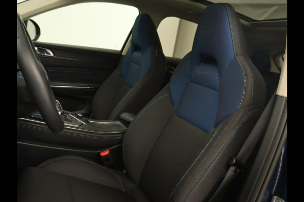 Lynk & Co 01 1.5 | Panoramadak | Automaat | Carplay | Camera | PHEV | LED | Navigatie | LMV 20 inch | 61.700km NAP