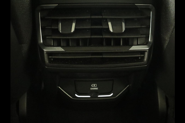 Lynk & Co 01 1.5 | Panoramadak | Automaat | Carplay | Camera | PHEV | LED | Navigatie | LMV 20 inch | 61.700km NAP