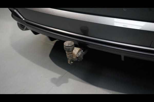 Audi Q3 40 TFSI Quattro 3x S-Line Black Optik AUTOMAAT-BANG OLUFSEN-NAVIGATIE-PANORAMA-TREKHAAK