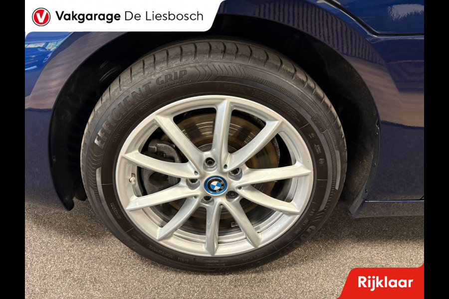 BMW 2 Serie Active Tourer 225xe iPerformance Executive/navi/head up/stoelverw/elec klep/boeken