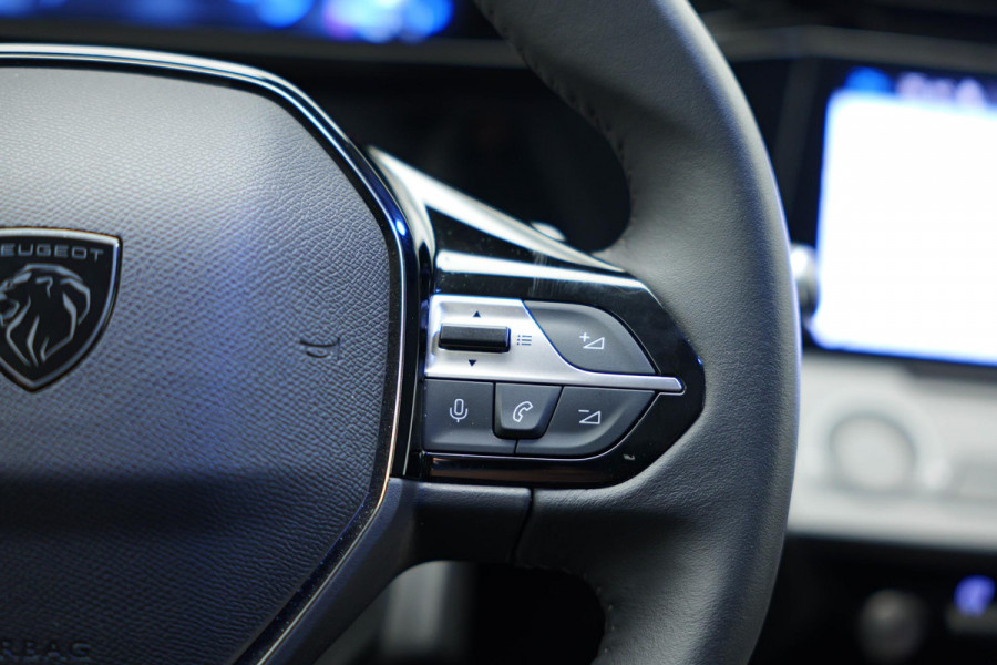 Peugeot 308 1.2 PureTech Allure |Carplay|Cruise|Navi|LED|