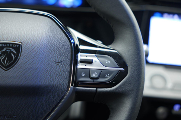 Peugeot 308 1.2 PureTech Allure |Carplay|Cruise|Navi|LED|
