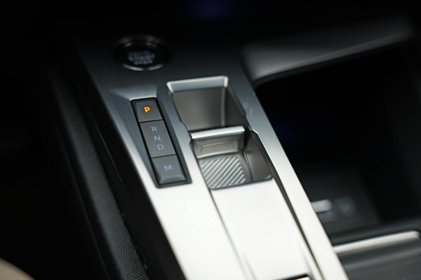 Peugeot 308 1.2 PureTech Allure |Carplay|Cruise|Navi|LED|