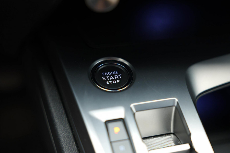 Peugeot 308 1.2 PureTech Allure |Carplay|Cruise|Navi|LED|