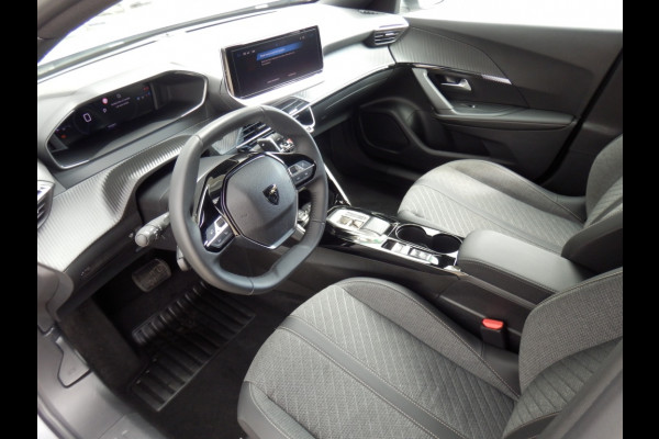Peugeot 2008 1.2 130PK Automaat | Navigatie | Apple Carpl. Andr. Auto