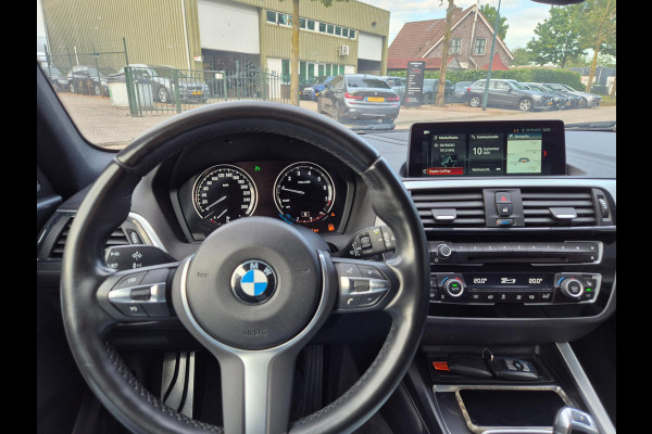 BMW 1-serie M Sport Coupe Executive CarPlay Adaptieve LED Keyless Harman Kardon NAP Rijklaar
