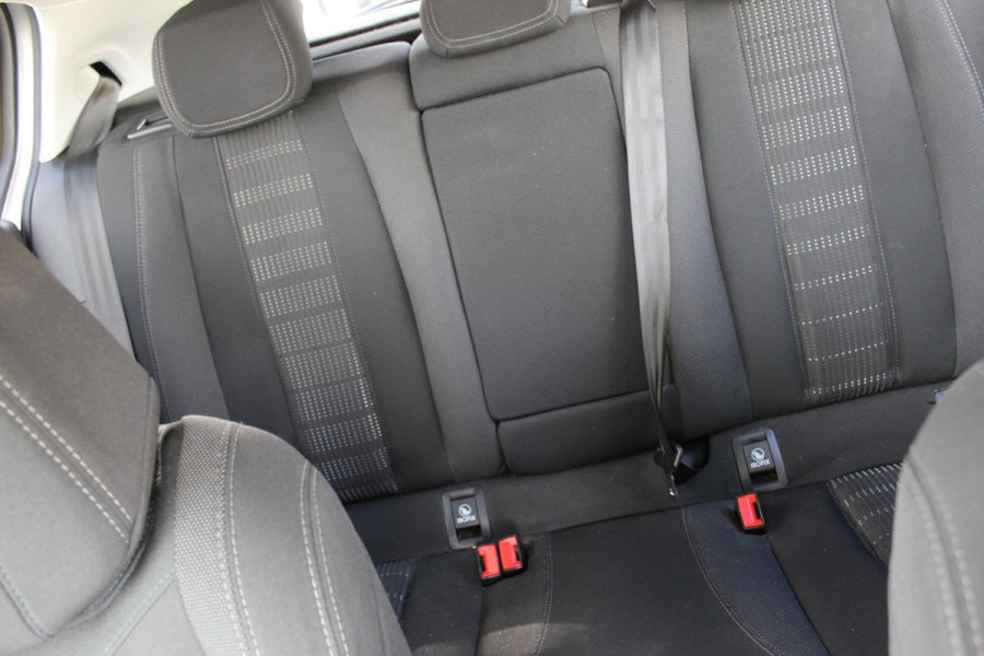 Peugeot 308 1.2 PureTech Blue Lease GT-line camera multimedia vol opties dealer onderhouden