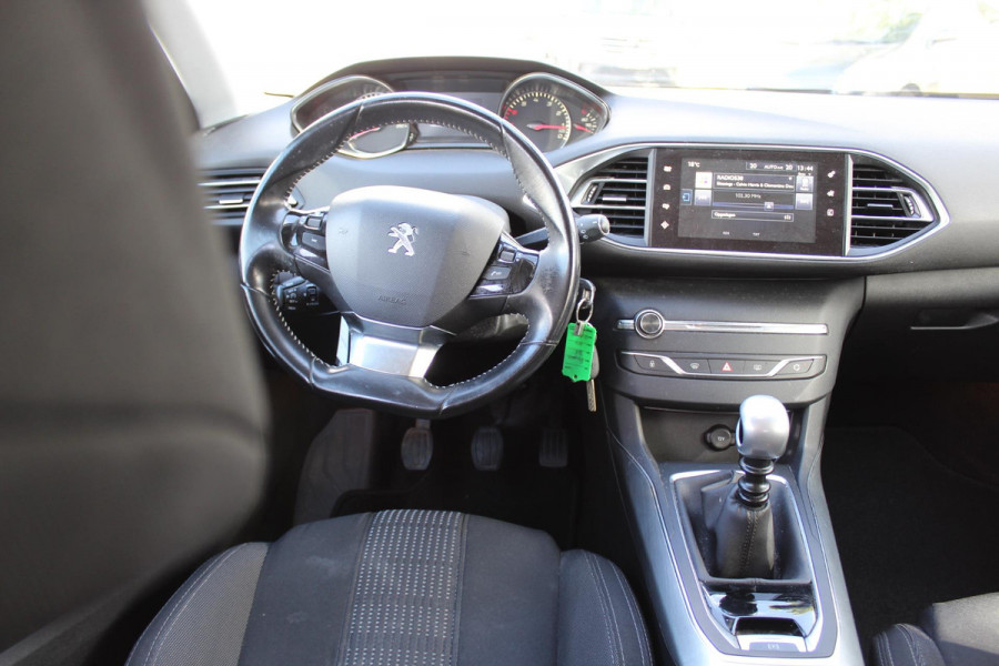 Peugeot 308 1.2 PureTech Blue Lease GT-line camera multimedia vol opties dealer onderhouden