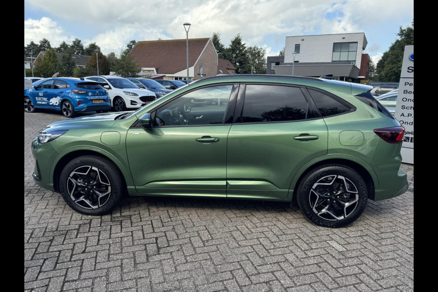 Ford Kuga 2.5 PHEV ST-Line 242pk | Wegklapbare Trekhaak | Winterpack | Bursting Green | 19 inch Velgen | 2.100kg Trekgewicht | 1e Eigenaar