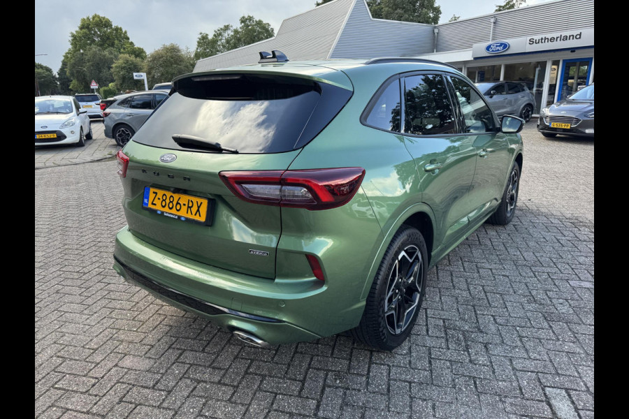 Ford Kuga 2.5 PHEV ST-Line 242pk | Wegklapbare Trekhaak | Winterpack | Bursting Green | 19 inch Velgen | 2.100kg Trekgewicht | 1e Eigenaar