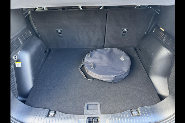 Ford Kuga 2.5 PHEV ST-Line 242pk | Wegklapbare Trekhaak | Winterpack | Bursting Green | 19 inch Velgen | 2.100kg Trekgewicht | 1e Eigenaar