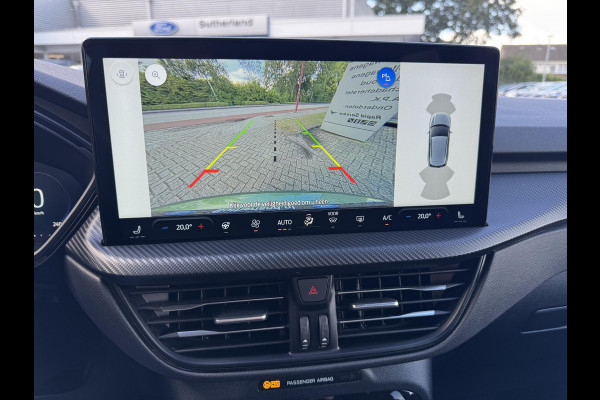 Ford Kuga 2.5 PHEV ST-Line 242pk | Wegklapbare Trekhaak | Winterpack | Bursting Green | 19 inch Velgen | 2.100kg Trekgewicht | 1e Eigenaar