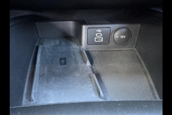 Ford Kuga 2.5 PHEV ST-Line 242pk | Wegklapbare Trekhaak | Winterpack | Bursting Green | 19 inch Velgen | 2.100kg Trekgewicht | 1e Eigenaar