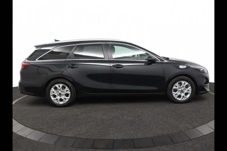 Kia Ceed Sportswagon 1.0 T-GDi DynamicPlusLine - LED - Navigatie - Lichtmetalen Velgen - Cruise Control - Climate Control - Fabrieksgarantie Tot 2028