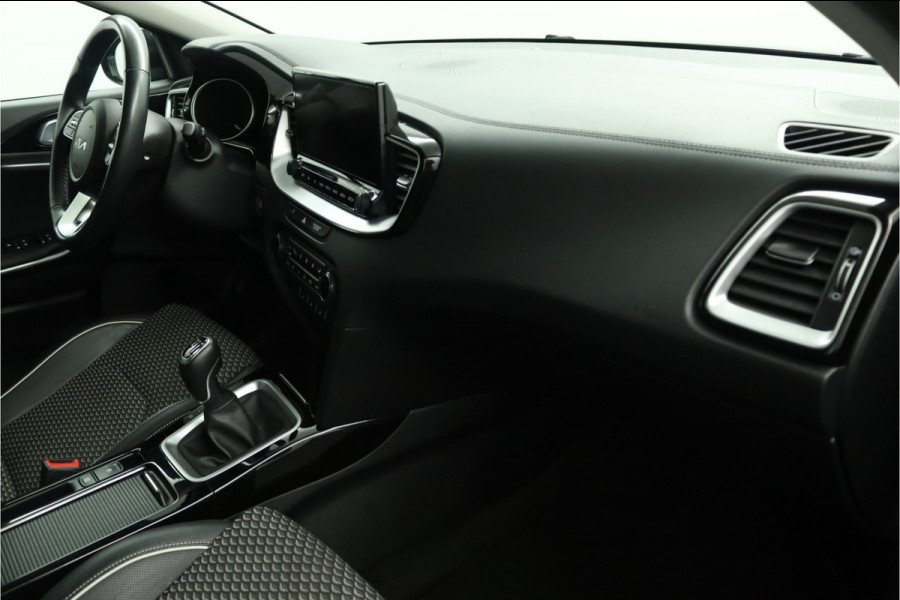 Kia Ceed Sportswagon 1.0 T-GDi DynamicPlusLine - LED - Navigatie - Lichtmetalen Velgen - Cruise Control - Climate Control - Fabrieksgarantie Tot 2028