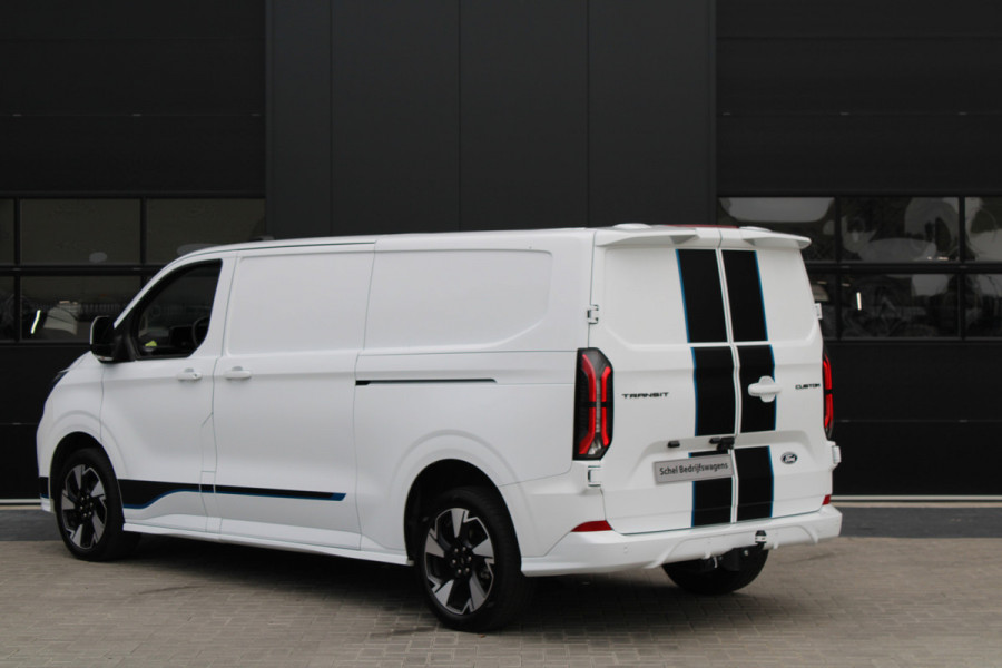 Ford Transit Custom 300 2.0 TDCI L2H1 Sport 170pk - 2x Schuifdeur - Trekhaak - ACC - 19'' LM Velgen - 70L Tank - Navi - Camera - Stoel & Stuurverwar Ford Transit Custom 300 2.0 TDCI L2H1 Sport 170pk - 2x Schuifdeur - Trekhaak - ACC - 19'' LM Velgen - 70L Tank - Navi - Camera - Stoel & Stuurverwar