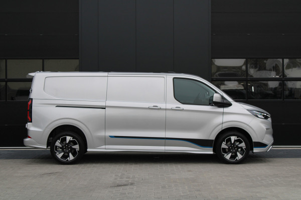 Ford Transit Custom 300 2.0 TDCI L2H1 Sport 170pk - 2x Schuifdeur - ACC - 19'' LM Velgen - 70L Tank - Navi - Camera - Stoel & Stuurverwarming - Blin