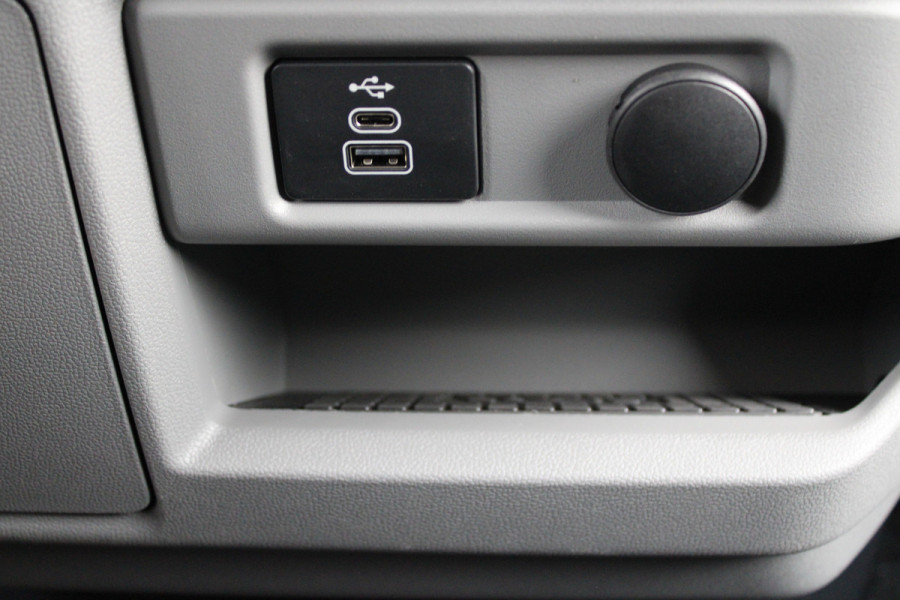 Ford Transit Custom 300 2.0 TDCI L2H1 Sport 170pk - 2x Schuifdeur - ACC - 19'' LM Velgen - 70L Tank - Navi - Camera - Stoel & Stuurverwarming - Blin