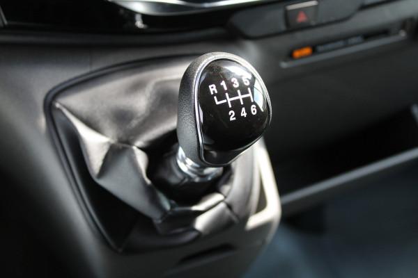 Ford Transit 350 2.0 TDCI L3H2 Trend 130pk Trend - Carplay - Android - 360 Camera - Climate - Cruise - Parkeersensoren - Rijklaar