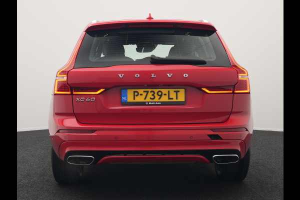 Volvo XC60 T8 Twin Engine AWD R-Design Plug in Hybrid 391pk PHEV | Trekhaak af Fabriek | Panodak | Pilot Assist | Adaptive Cruise | 360 Camera | Carplay | Keyless |