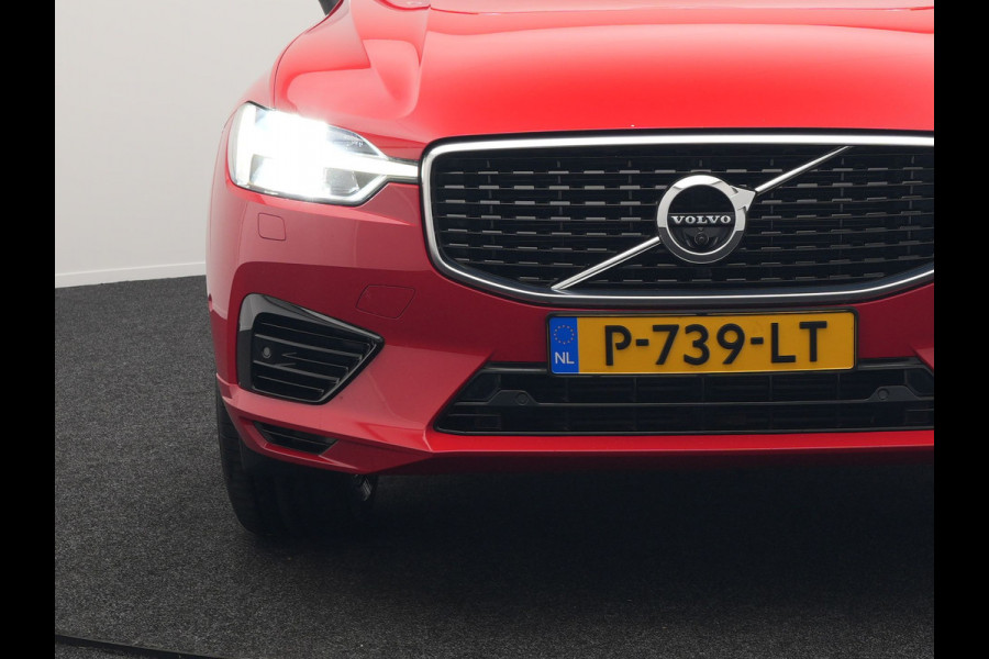 Volvo XC60 T8 Twin Engine AWD R-Design Plug in Hybrid 391pk PHEV | Trekhaak af Fabriek | Panodak | Pilot Assist | Adaptive Cruise | 360 Camera | Carplay | Keyless |