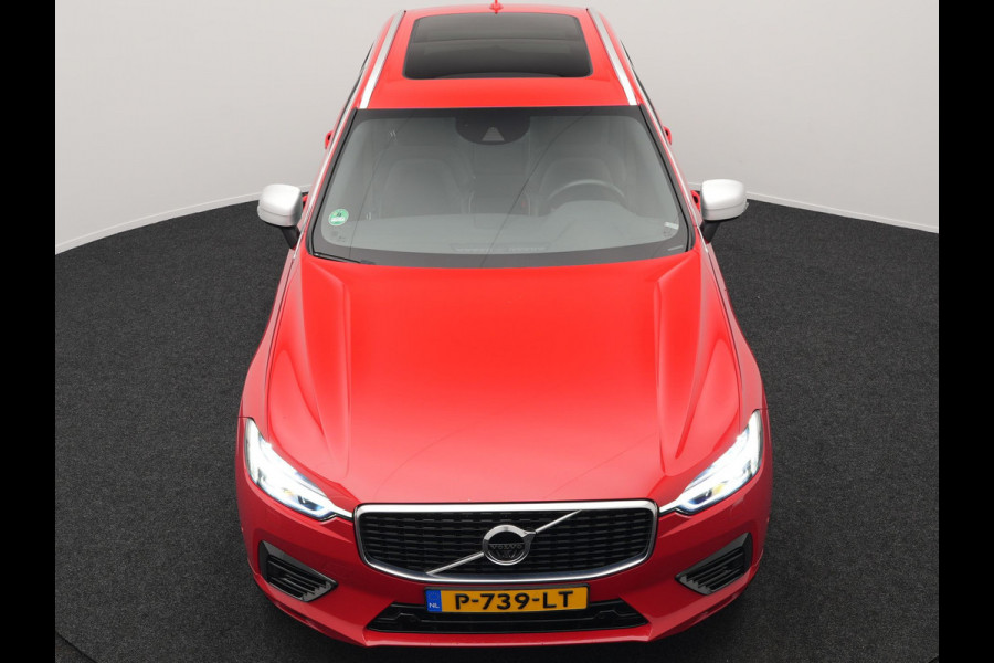 Volvo XC60 T8 Twin Engine AWD R-Design Plug in Hybrid 391pk PHEV | Trekhaak af Fabriek | Panodak | Pilot Assist | Adaptive Cruise | 360 Camera | Carplay | Keyless |