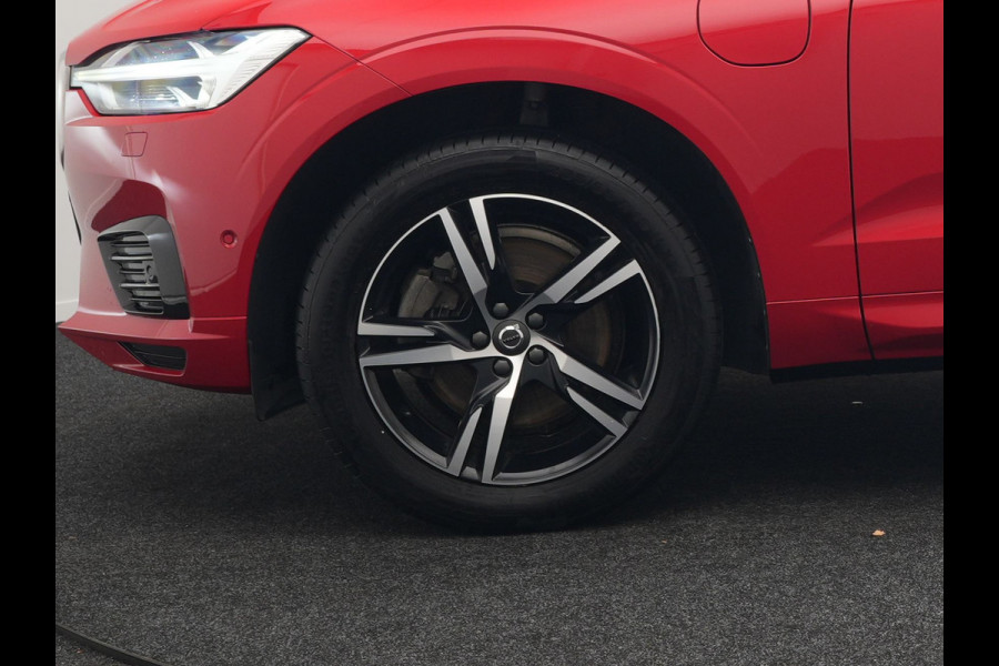 Volvo XC60 T8 Twin Engine AWD R-Design Plug in Hybrid 391pk PHEV | Trekhaak af Fabriek | Panodak | Pilot Assist | Adaptive Cruise | 360 Camera | Carplay | Keyless |