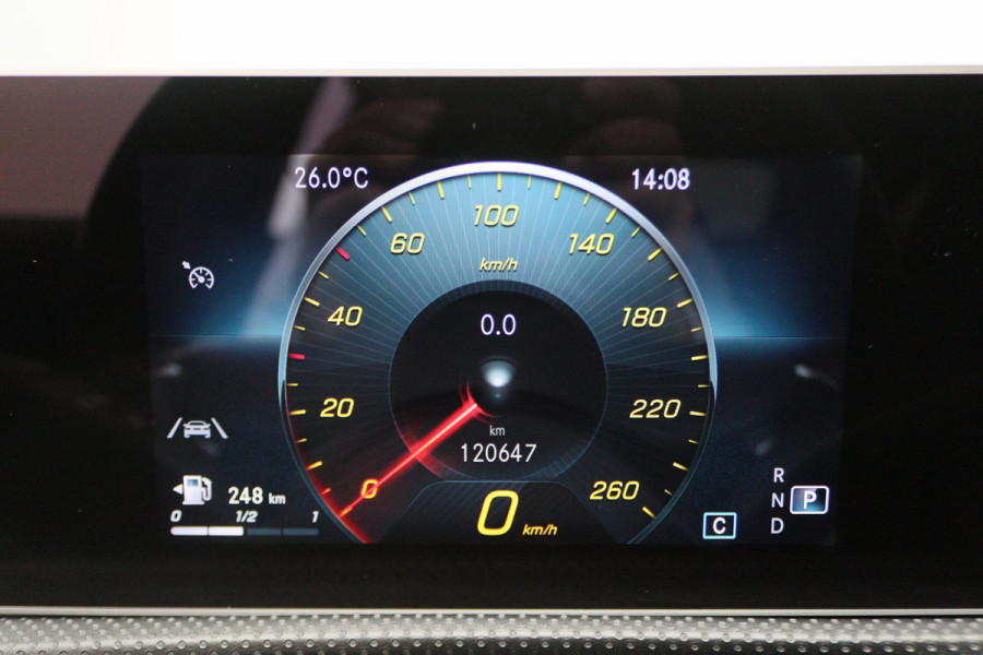 Mercedes-Benz CLA-Klasse Shooting Brake 180 Business Solution AMG Climate, Camera, Cruise, Sportstoelen, LED, Navigatie, Bluetooth, 18''