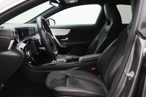 Mercedes-Benz CLA-Klasse Shooting Brake 180 Business Solution AMG Climate, Camera, Cruise, Sportstoelen, LED, Navigatie, Bluetooth, 18''