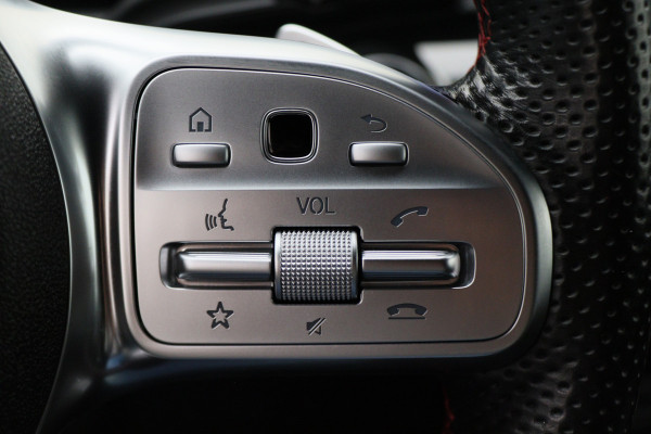 Mercedes-Benz CLA-Klasse Shooting Brake 180 Business Solution AMG Climate, Camera, Cruise, Sportstoelen, LED, Navigatie, Bluetooth, 18''