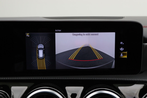 Mercedes-Benz CLA-Klasse Shooting Brake 180 Business Solution AMG Climate, Camera, Cruise, Sportstoelen, LED, Navigatie, Bluetooth, 18''